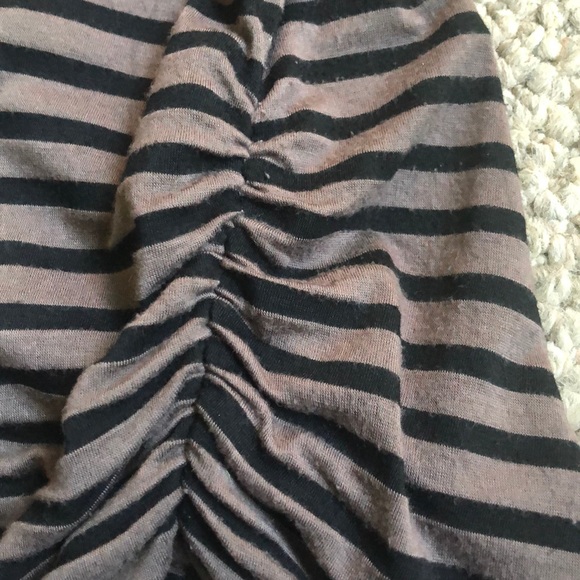 Striped Velvet Sequin Flower Shirt - Picture 4 of 4